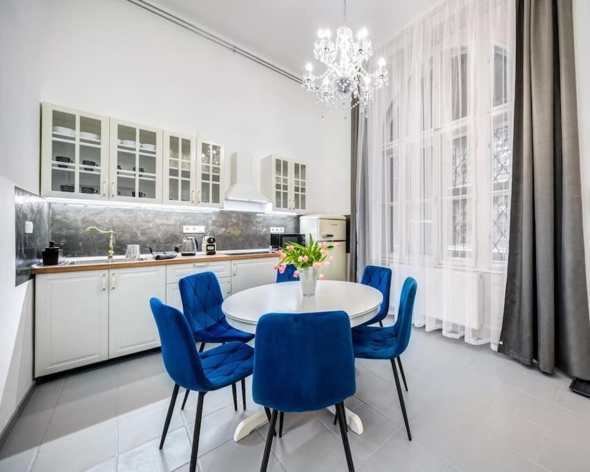 Andrassy Grandeur With Indoor Parking Apartment Budapesta Exterior foto